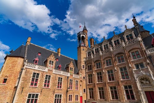 Fassade des Gruuthusemuseum in Brügge, Belgien